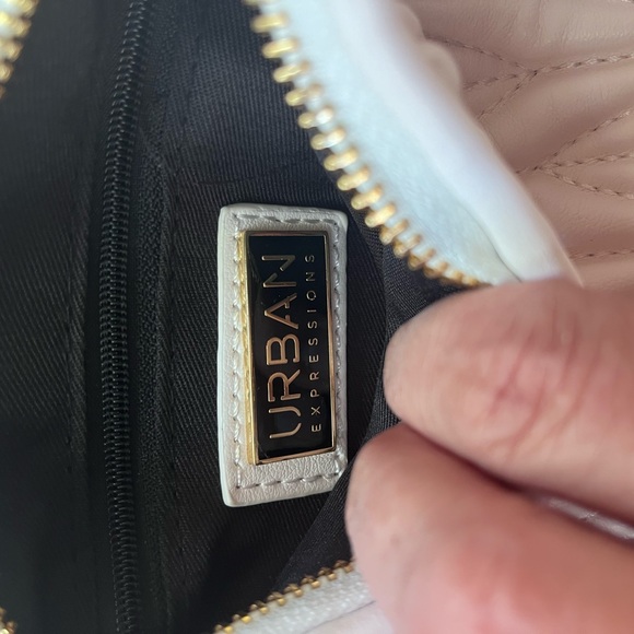 Urban Expressions Quilted Small handbag bright green - Picture 6 of 11